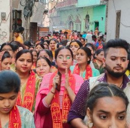 धूमधाम से निकाली शोभायात्रा एवं साईं पालकी