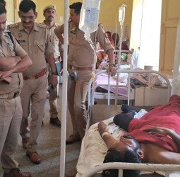 एसएसपी ऑफिस के सामने खुद पर केरोसिन डालकर युवक ने कही यह बात...मच गया पुलिस में हड़कंप