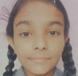 शताक्षी ने 93.16 प्रतिशत अंक पाकर किया स्कूल टॉप