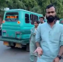 भगोड़ा घोषित होने के बाद कोर्ट में हाजिर हुईं पूर्व सांसद संघमित्रा, मिली जमानत