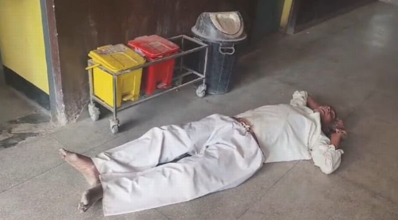 जमीन पर तड़पता रहा मरीज...डॉक्टर कर रहे थे रेफर, केवल बीपी की दवा से हो गया काम