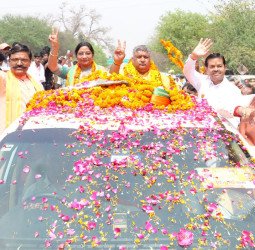 यह चुनाव देशी बनाम परदेशी और स्थानीय बनाम बाहरी काः दुर्विजय