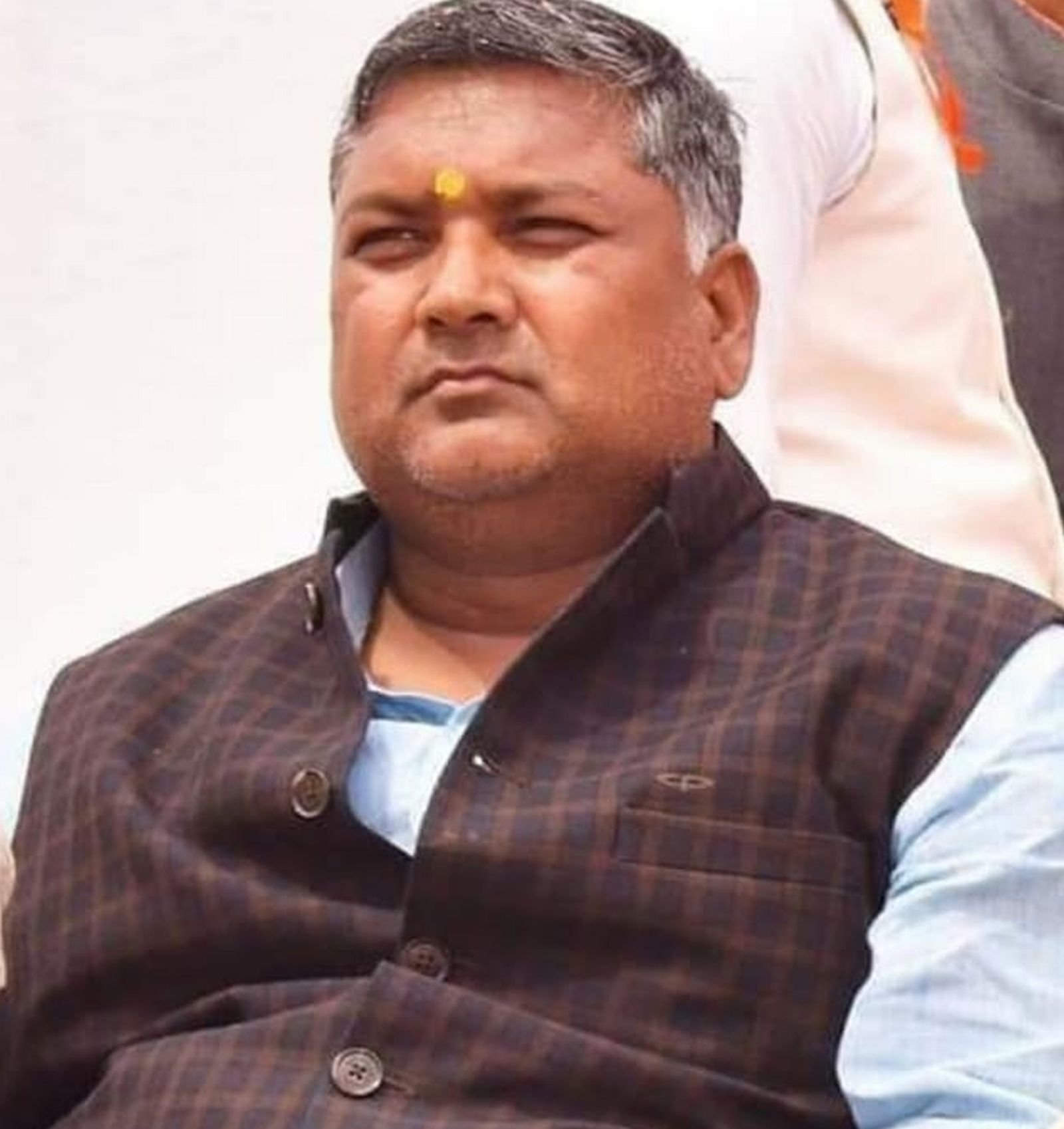 बरेली में शिक्षक हैं भाजपा प्रत्याशी दुर्विजय, पहली बार लड़ेंगें चुनाव