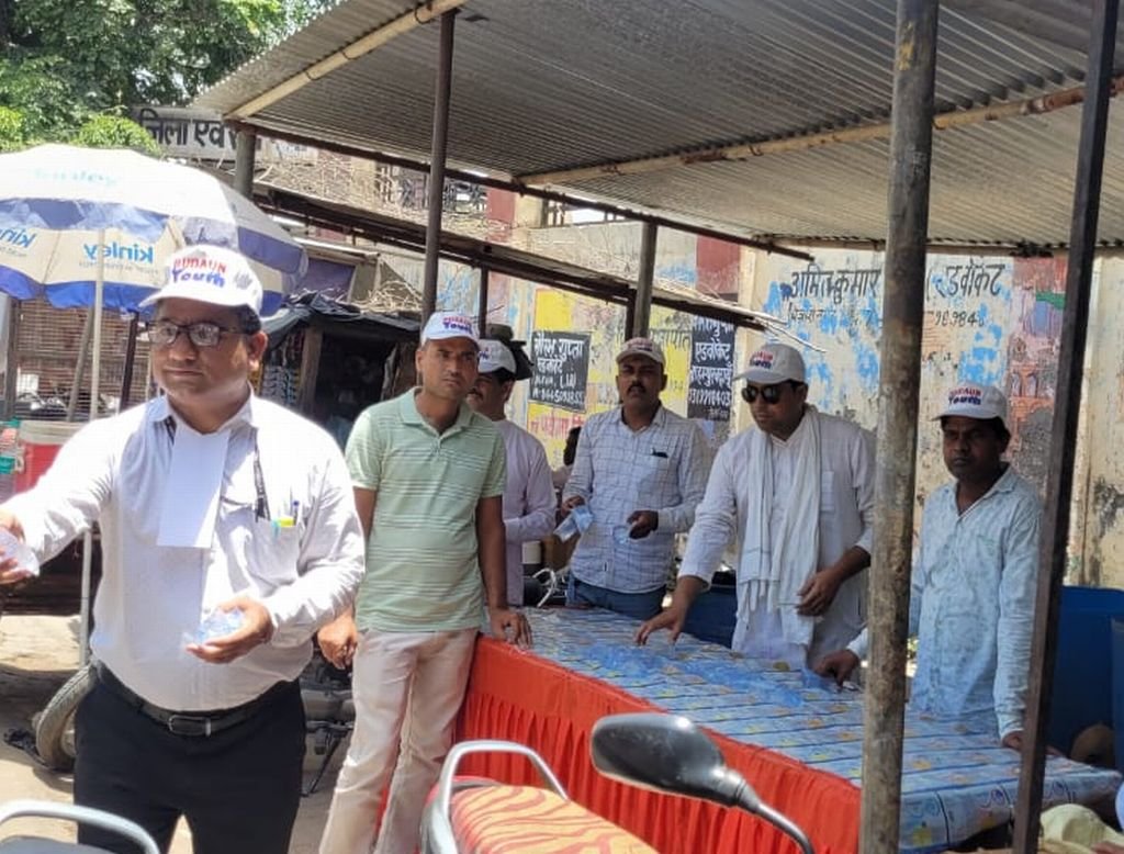 गर्मी में जलसेवा...इससे बड़ा काम नहीं इस वक्त