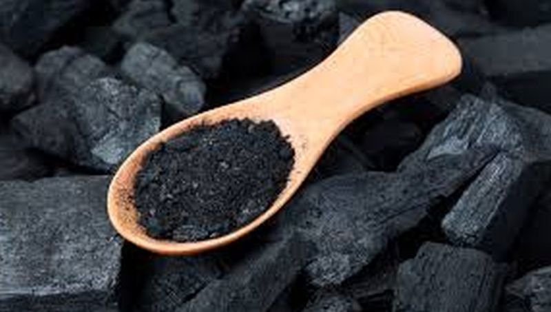 'ब्लैक डायमंड' का कमाल, चेहरे पर नहीं होने देगा जहरीले तत्वों का वार