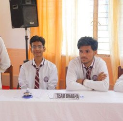 साइंस क्विज में 'न्यूटन' और 'कलाम' टीम ने मारी बाजी