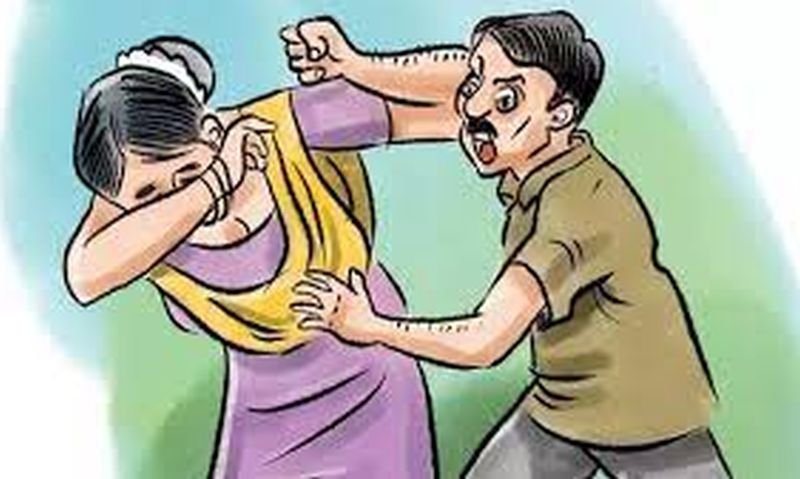 मार-मार कर तोड़ दिए विवाहिता के दांत, हड्डियों में भी कई जगह फ्रैक्चर, पति और ससुर गिरफ्तार
