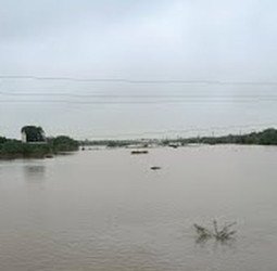 कासगंज से आए दो दोस्त गंगा में बहे... एक बचा, एक लापता