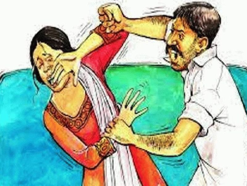 दो महीने जिंदगी-मौत से जूझती रही विवाहिता, अब हुई मौत...छत से फेंके जाने का था आरोप