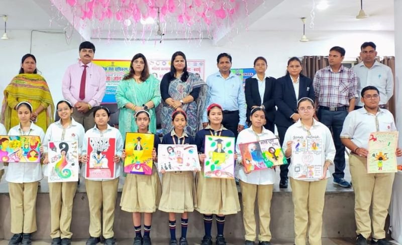 जीवन में सफलता के लिए छात्राएं करें अथक प्रयासः एडीजे