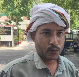 वीडियोः 'ज्योति मेहंदीरत्ता और पंकज खुराना पर हो कार्रवाई'...एडीजी से मिलकर बोले मुकेश के परिजन