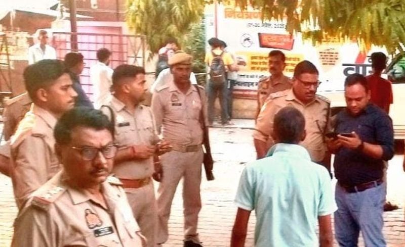गंगा नहाने आए थे हाथरस के युवक, तीन डूबे...एक को निकाला, दो की मौत