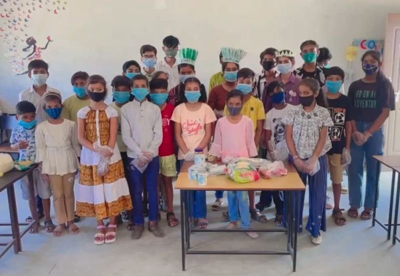 कुकिंग विदआउट फायर में बच्चों ने बनाए एक से बढ़कर एक स्वादिष्ट व्यंजन