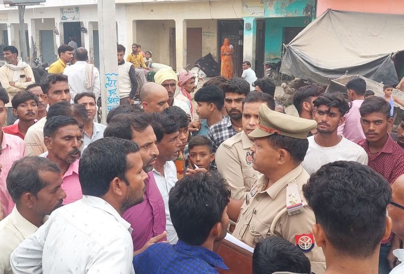 कोई लेकर आया था दवा, कोई लेने जा रहा था दुआ...फिर एक हादसा और चली गई जान