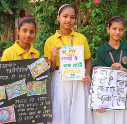 मदर एथीना स्कूल में बच्चों ने समझा स्वच्छता का महत्व...खुद भी किया सफाई कार्य