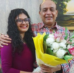 एमएलसी वागीश  की बेटी ईधा को मिली डॉक्टरेट की उपाधि