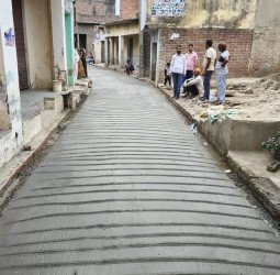 करियामई गांव में मुख्य सड़क का निर्माण पूरा, ग्रामीणों ने एमएलसी वागीश पाठक को बोला...'शुक्रिया'