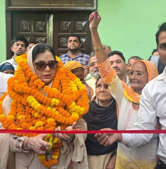 दो वार्डों में 18 लाख की लागत से बनी सीसी नालियों का उद्घाटन