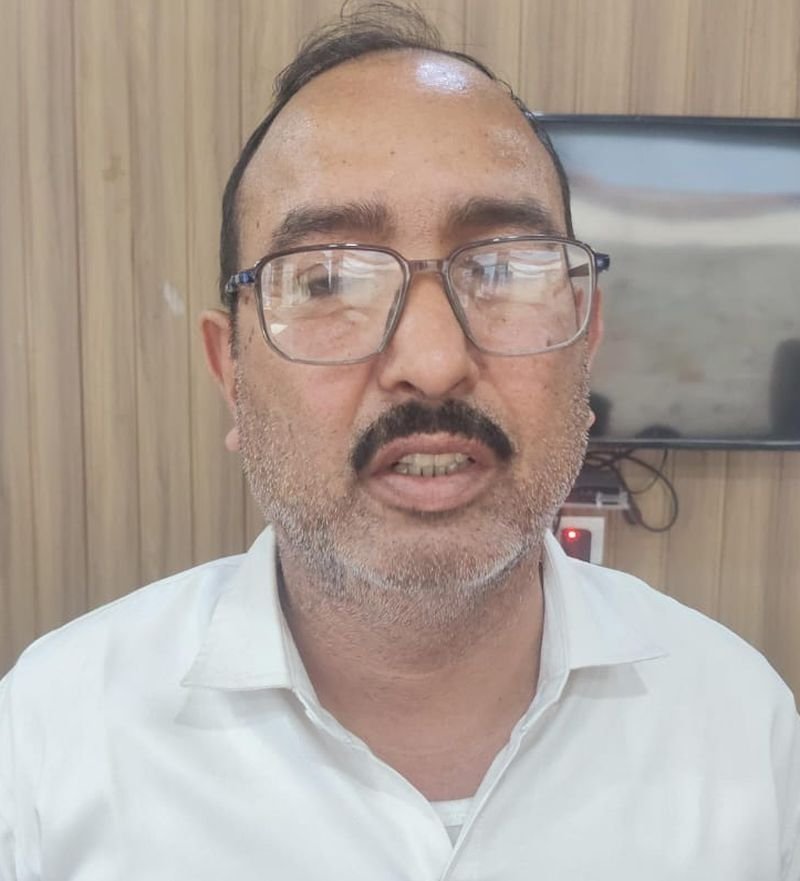 'सीज ट्रैक्टर-ट्रॉली छुड़ानी है तो देने होंगे रुपये'...इस क्लर्क ने रिश्वत में लिए 10 हजार फिर धरा गया