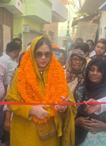 पालिकाध्यक्ष फात्मा रजा ने किया 22.38 लाख के सड़क और नाली निर्माण कार्यों का उद्घाटन