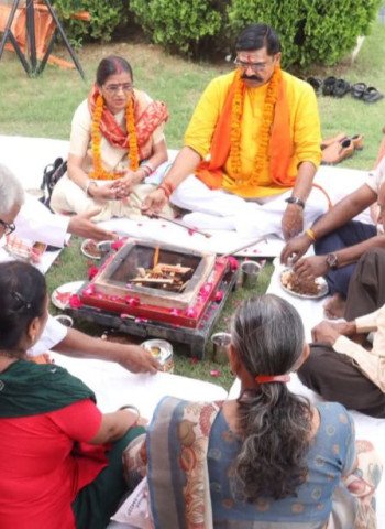 सेवा, समर्पण एवं त्याग के रूप में पूर्व राज्यमंत्री महेश चंद्र गुप्ता ने मनाया अपना जन्मदिन