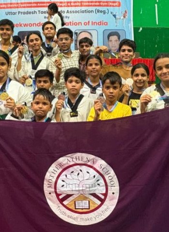 मदर एथीना स्कूल ने मंडल स्तरीय ताईक्वांडो प्रतियोगिता में जीते सात स्वर्ण चार रजत और चार कांस्य पदक