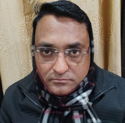 खूब पकड़े जा रहे, पर रिश्वत लेने से बाज नहीं आ रहे...अब घूस लेते धरा बिजली विभाग का जेई