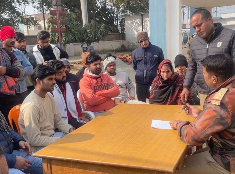 खोये मोबाइल ने करा दिया हंगामा...कहासुनी के बाद महिला का सिर फोड़ा, दो संप्रदायों में तनाव