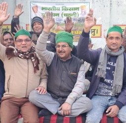 प्रशासन ने नहीं की सुनवाई, भाकियू (चढूनी) का धरना दूसरे दिन भी जारी