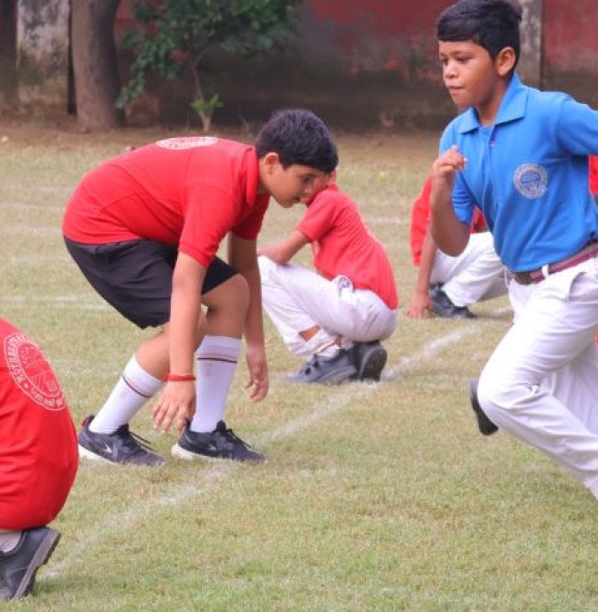 मदर एथीना स्कूल में अंतर्सदनीय खो-खो प्रतियोगिता का आयोजन