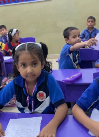 स्वतंत्रता की थीम पर सजा एचपी इंटरनेशनल स्कूल, विद्यार्थियों ने रचनात्मक प्रतिभा से जीता सभी का दिल