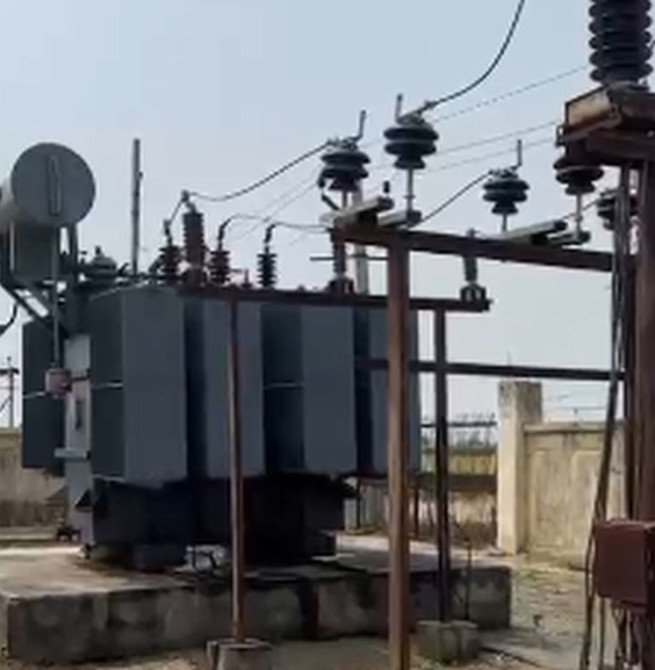 तेल चोरों ने ठप करा दी सौ से भी ज्यादा गावों की बिजली, रात भर गर्मी से बिलबिलाते रहे लोग