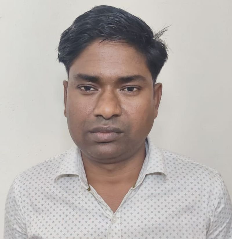 'हैसियत' की रिपोर्ट में रिश्वत पड़ गई भारी...जैसे ही गिने नोट, हो गई गिरफ्तारी