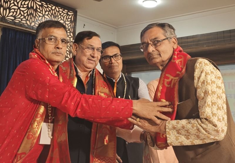 एकजुट होकर बनाना होगा राजनीतिक दलों पर दबावः रविकांत