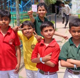 मदर एथीना स्कूल के बच्चों ने ‘फनसिटी’ में जमकर की मस्ती, वाटर राइड्स का लिया आनंद