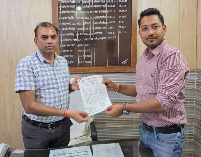 नगर पालिका की उदासीनता एवं अक्षमता के कारण सहसवान में जलभराव की समस्या गंभीरः अनुज माहेश्वरी