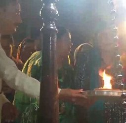 भगवान शंकर-पार्वती की मूर्ति स्थापना की 32वीं वर्षगांठ के मौके पर हुए धार्मिक अनुष्ठान