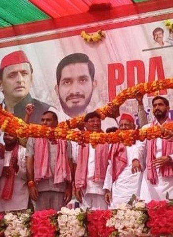 उझानी से बदायूं जाते समय पड़ता है मेडिकल कॉलेज, पर मंत्री जी को दुर्दशा नहीं दिखतीः आदित्य यादव