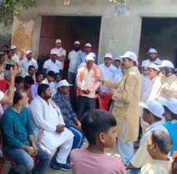 जनता की सेवा में लगी है प्रदेश और केंद्र की सरकारः राजेश यादव